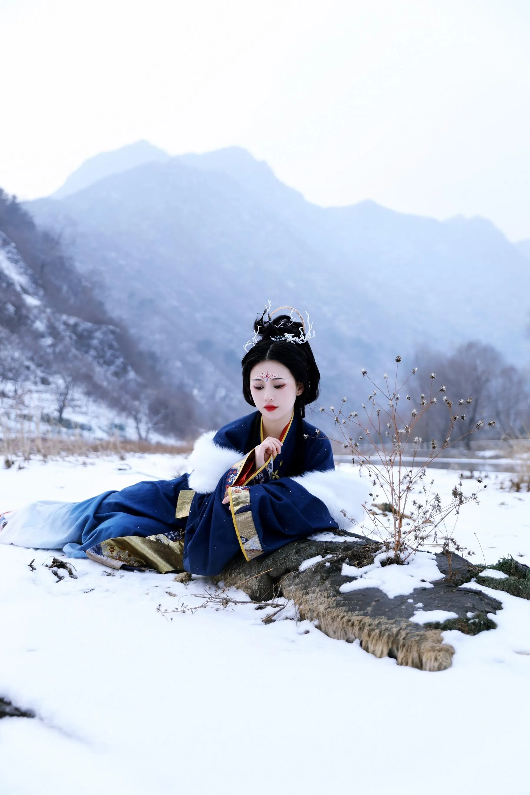 [艺图语] 2022.06.05 雪山山神 青霜鹅 [22P]插图